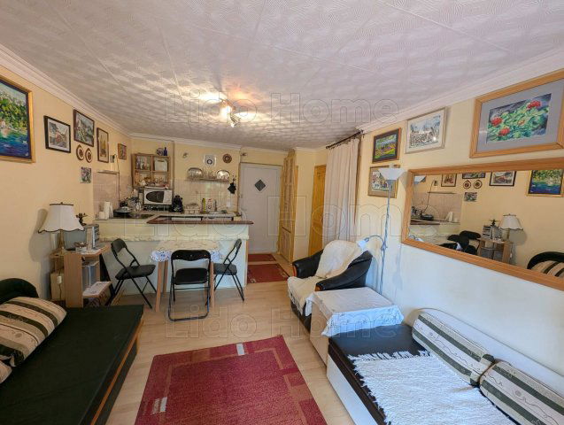 Eladó nyaraló, Balatonalmádiban 32.5 M Ft, 2 szobás
