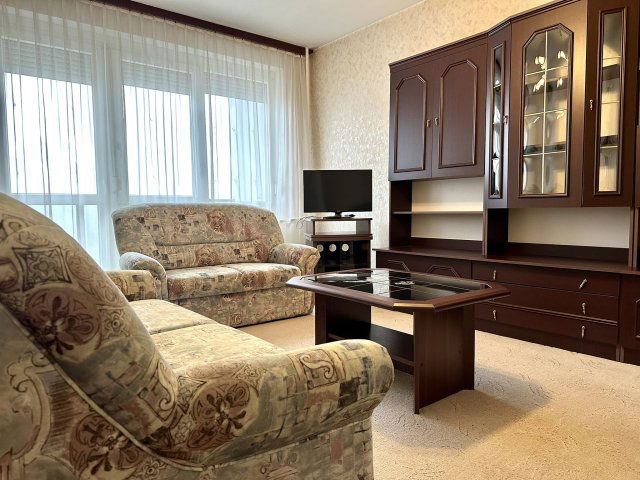 Eladó panellakás, Győrött 45.9 M Ft, 1+2 szobás