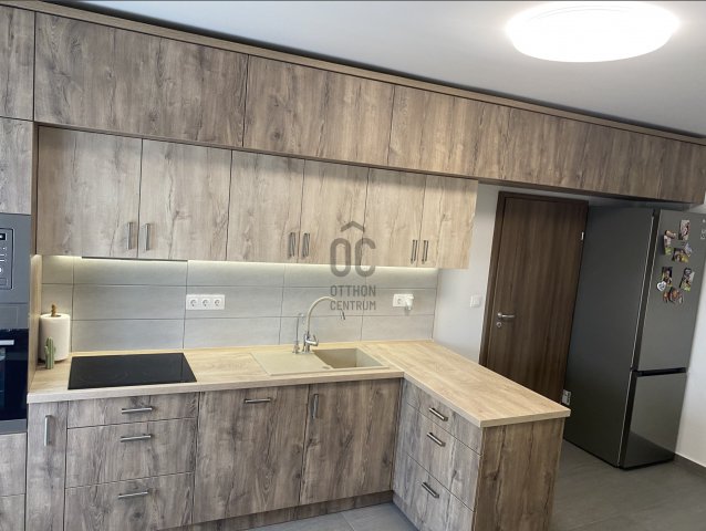 Eladó panellakás, Pécsett, Acsády Ignác utcában 49.9 M Ft