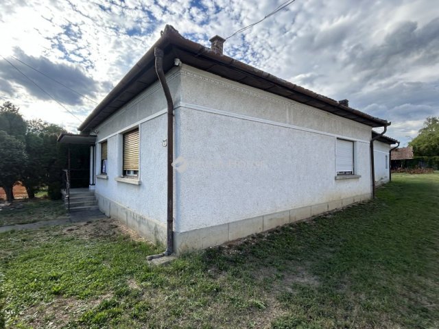 Eladó családi ház, Zalalövőn 29.9 M Ft, 3 szobás