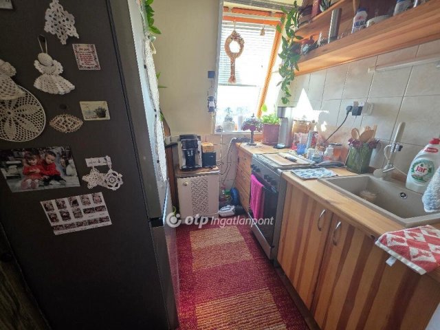 Eladó téglalakás, Hajdúszoboszlón 42 M Ft, 1 szobás