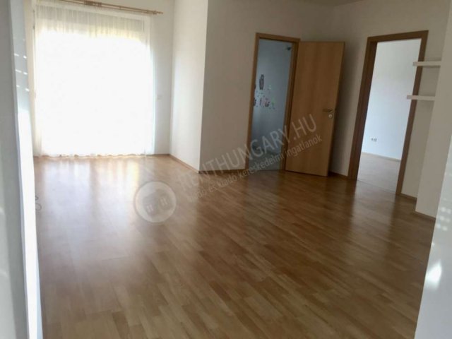 Kiadó téglalakás, albérlet, X. kerületben, Bánya utcában