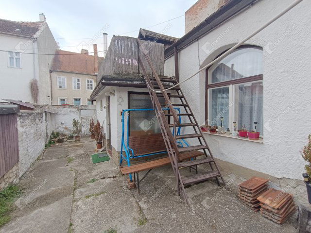 Eladó sorház, Sopronban 37 M Ft, 2 szobás / költözzbe.hu