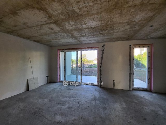 Eladó ikerház, Siófokon 149.9 M Ft, 5 szobás