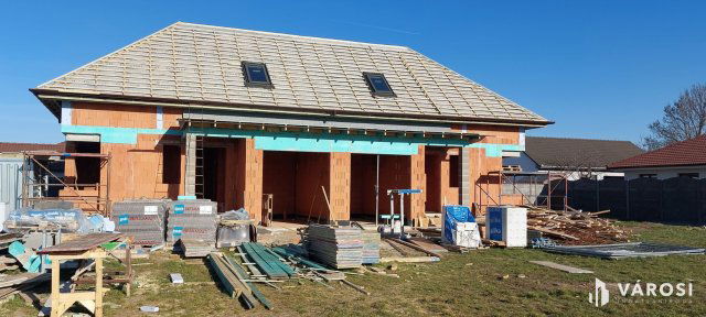 Eladó ikerház, Ebesen 99.9 M Ft, 4 szobás / költözzbe.hu