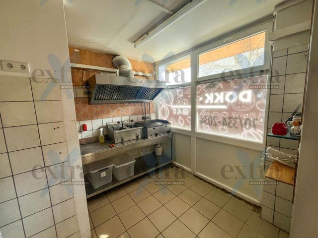 Kiadó üzlethelyiség, Szegeden 350 E Ft / hó, 2 szobás