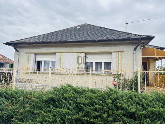 Eladó családi ház, Tápiószőlősön 36.9 M Ft, 3 szobás