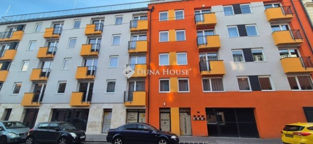 Eladó téglalakás, Budapesten, VIII. kerületben 70.745 M Ft