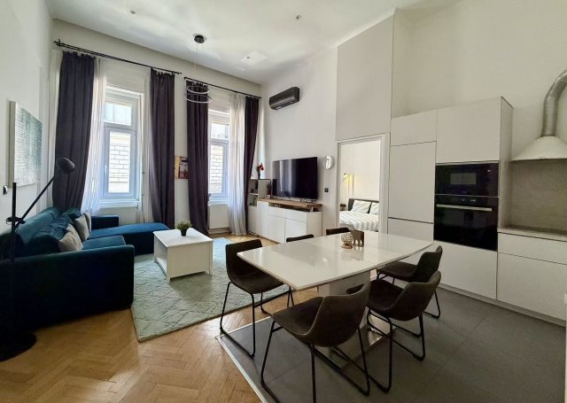 Eladó téglalakás, Budapesten, VII. kerületben, Kertész utcában