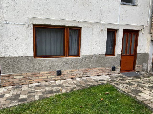 Kiadó téglalakás, albérlet, Vácon 130 E Ft / hó, 1 szobás