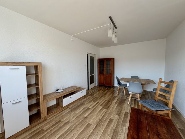 Kiadó panellakás, albérlet, XV. kerületben, Zsókavár utcában