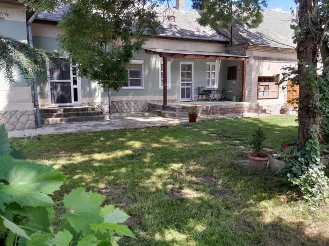 Kiadó családi ház, albérlet, Bárdudvarnokon 300 E Ft / hó