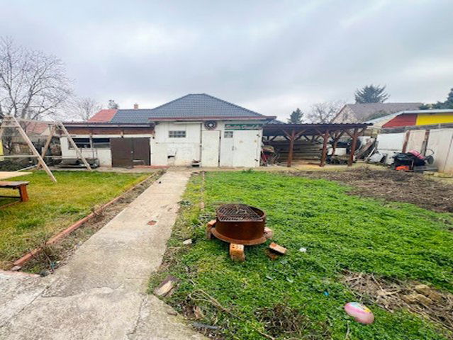 Eladó családi ház, Pomázon 84.9 M Ft, 5 szobás