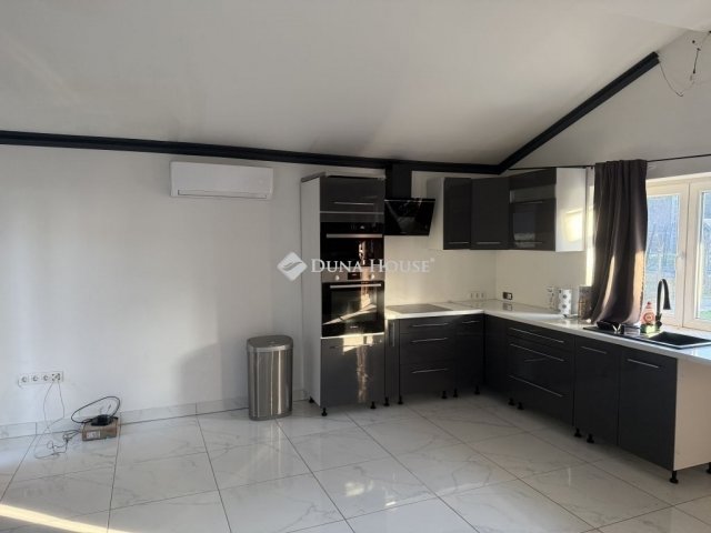 Eladó családi ház, Monorierdőn 32.5 M Ft, 2 szobás