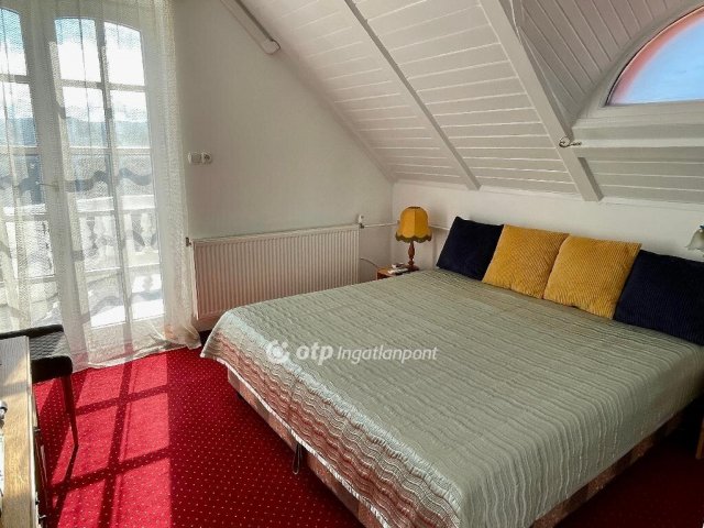 Eladó családi ház, Pencen 119 M Ft, 4+2 szobás
