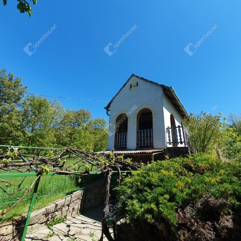 Eladó nyaraló, Felsőrajkon 5.5 M Ft, 1 szobás