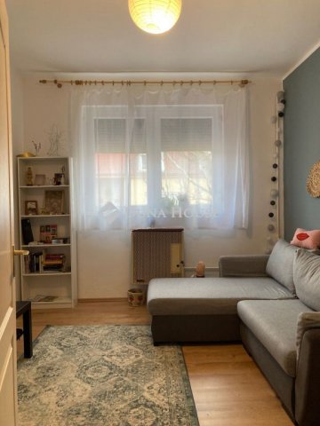 Kiadó téglalakás, albérlet, Pécsett, Bánki Donát úton