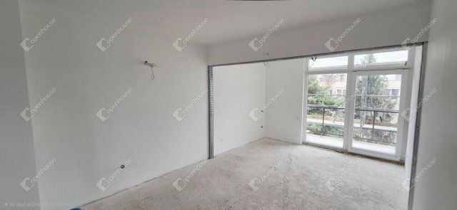 Eladó téglalakás, Miskolcon 39.9 M Ft, 2 szobás