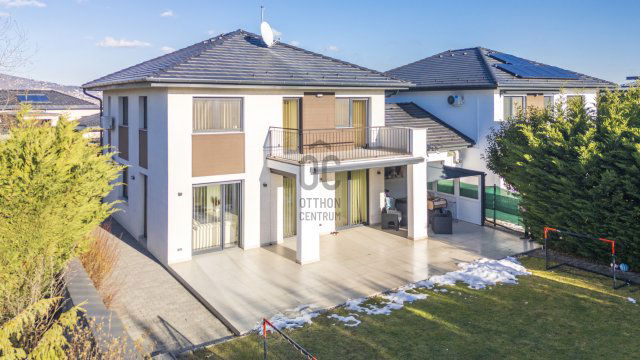 Eladó ikerház, Törökbálinton 249 M Ft, 5 szobás