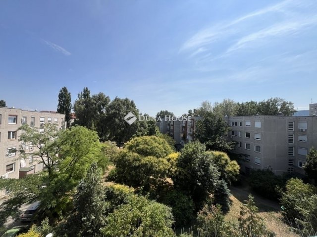 Eladó panellakás, Budapesten, III. kerületben 45 M Ft, 1 szobás