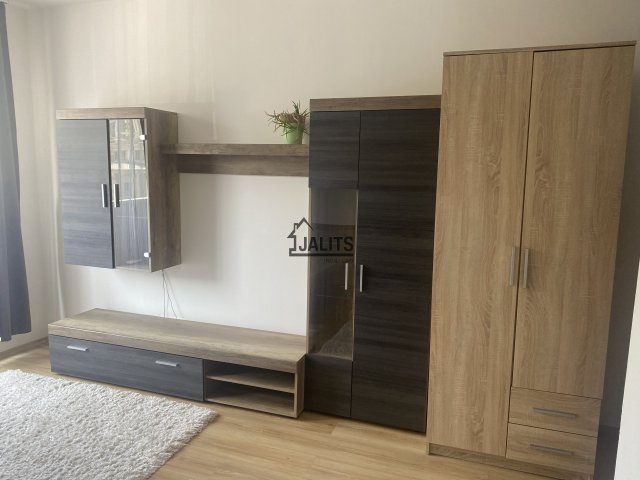 Kiadó téglalakás, albérlet, IX. kerületben, Nádasdy utcában
