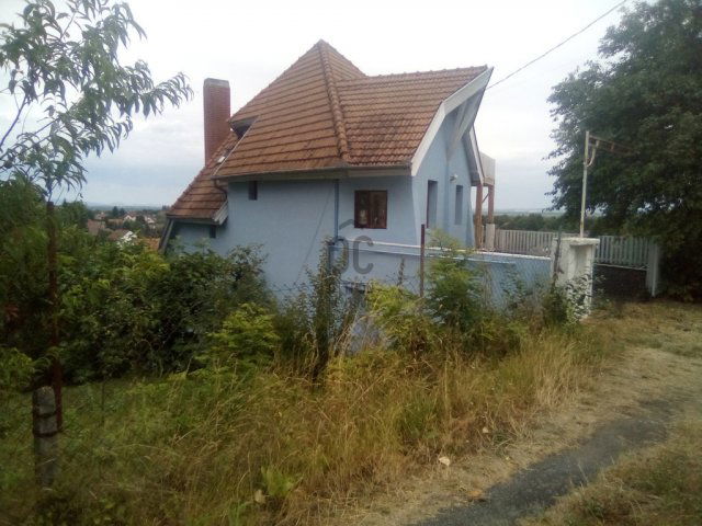 Eladó családi ház, Zalakaroson 76 M Ft, 8 szobás