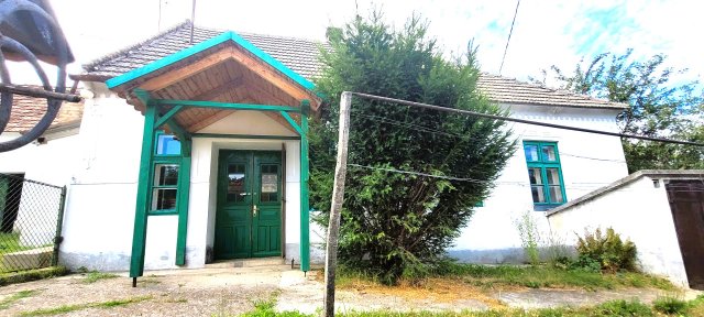 Eladó családi ház, Nemesvámoson 49.5 M Ft, 1 szobás