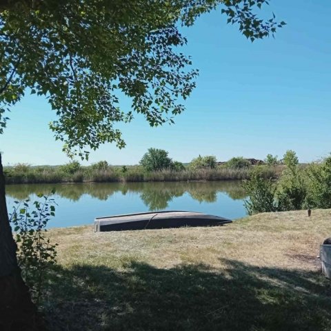 Eladó nyaraló, Mezőtúron 65 M Ft, 4 szobás