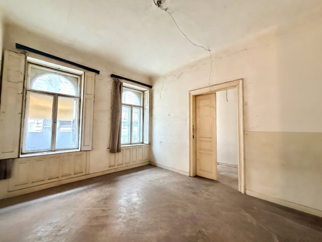 Eladó téglalakás, Budapesten, VI. kerületben 101 M Ft, 4 szobás