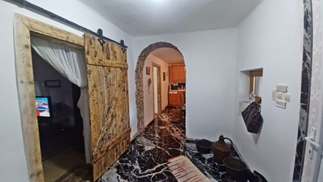 Eladó családi ház, Táborfalván 39.9 M Ft, 2 szobás