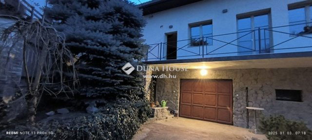 Eladó családi ház, Szentendrén 280 M Ft, 4 szobás