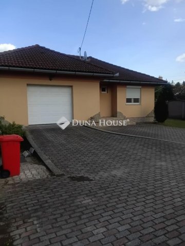 Kiadó családi ház, albérlet, Tokodon, Margit utcában, 4 szobás
