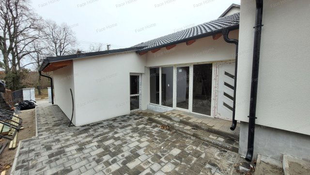 Eladó családi ház, Gödöllőn 104.99 M Ft, 4 szobás