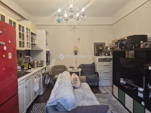 Eladó téglalakás, Budapesten, XIV. kerületben 63.5 M Ft