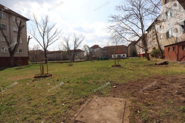 Eladó panellakás, Kecskeméten 59 M Ft, 4 szobás