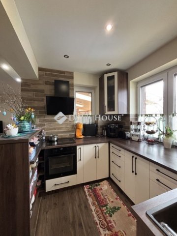 Eladó családi ház, Debrecenben 134.9 M Ft, 4 szobás