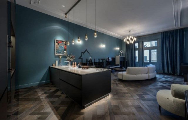 Kiadó téglalakás, albérlet, V. kerületben, Október 6. utcában