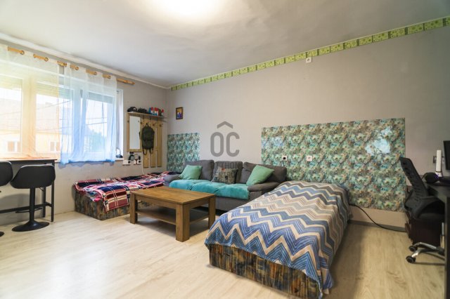 Eladó téglalakás, Székesfehérvárott 71 M Ft, 3 szobás