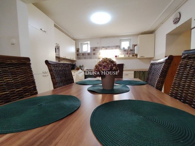 Eladó családi ház, Kerekegyházán 97.9 M Ft, 4 szobás