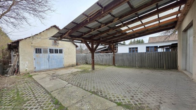 Eladó családi ház, Dunaharasztin 69.9 M Ft, 3 szobás