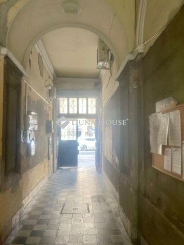 Eladó téglalakás, Budapesten, VIII. kerületben 79 M Ft, 2 szobás