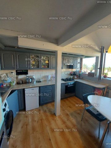 Eladó téglalakás, Pomázon 65 M Ft, 3 szobás