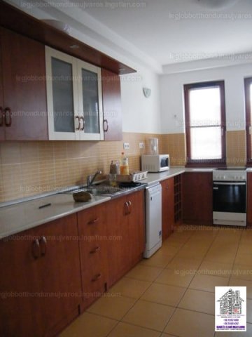 Kiadó téglalakás, albérlet, Dunaújvárosban 350 E Ft / hó