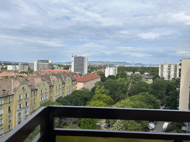 Eladó panellakás, Budapesten, X. kerületben 76.9 M Ft, 2 szobás