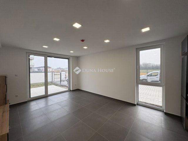 Kiadó téglalakás, albérlet, Vámosszabadin 220 E Ft / hó