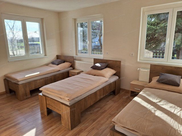 Kiadó családi ház, albérlet, Kecskeméten 800 E Ft / hó