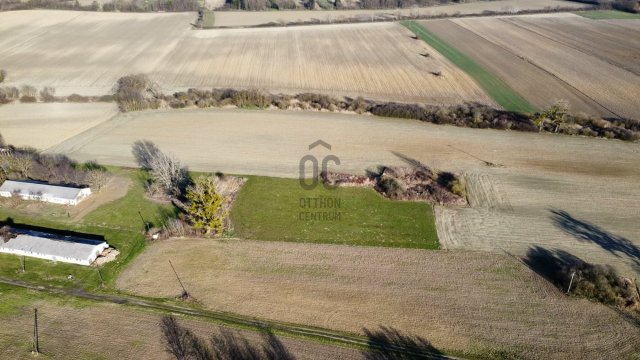 Eladó mezogazdasagi ingatlan, Tótszentmártonon 27.9 M Ft