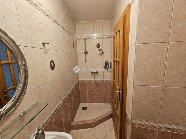 Eladó téglalakás, Budapesten, II. kerületben 110 M Ft, 2 szobás