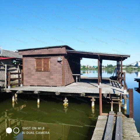 Eladó nyaraló, Oroszlányban 16 M Ft, 1 szobás