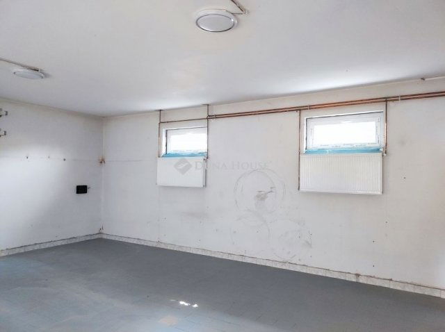 Eladó családi ház, Gyálon 89 M Ft, 1 szobás